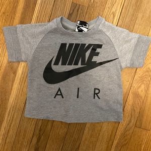 Girls 4t Nike sweatshirt crop top